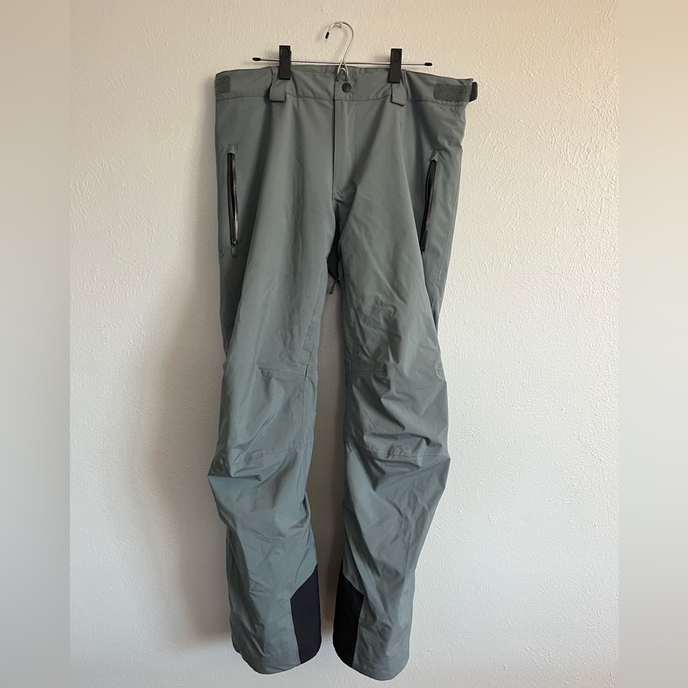 Helly Hansen Women’s Legendary Insulated Pant - Trooper - Size L